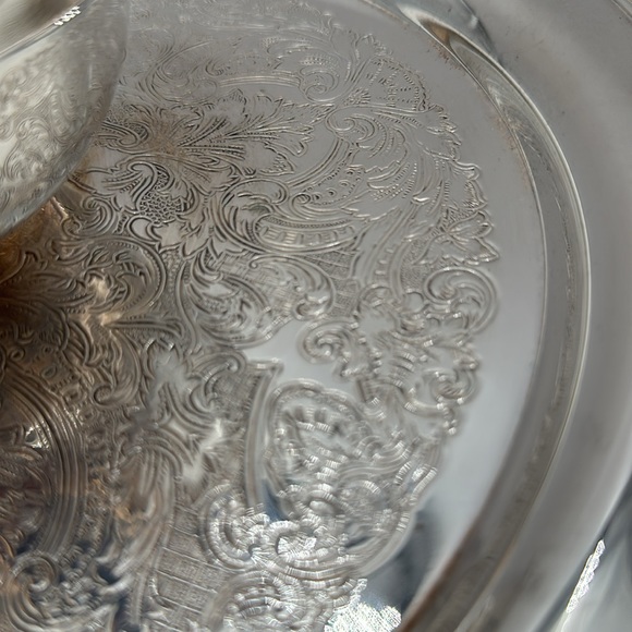 Vintage Oneida USA Silver Plated One Piece Chip & Dip Serving Platter - Picture 8 of 16